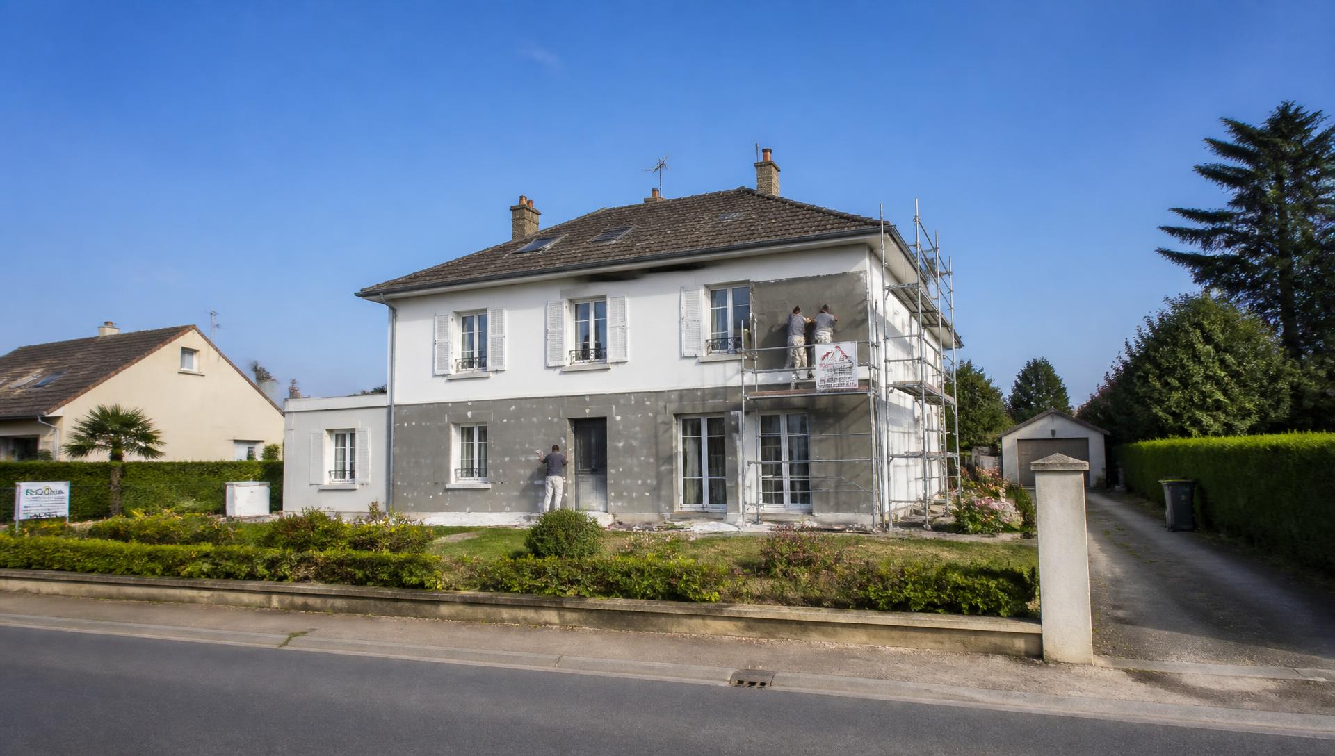 Chantier d'isolation thermique par l'extérieur à Pontarlier